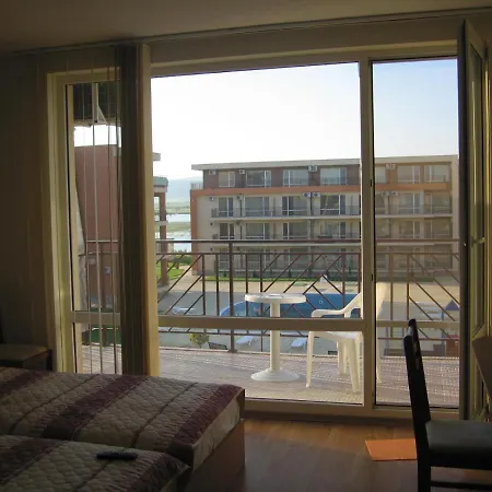 Private One-bedroom In Holiday Fort Club Слънчев бряг