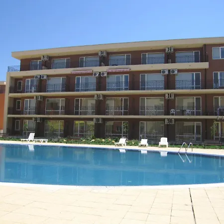 Private One-bedroom In Holiday Fort Club * Слънчев бряг