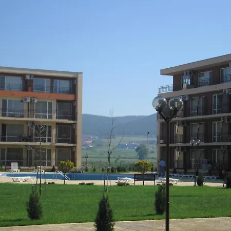 Апартамент Private One-bedroom In Holiday Fort Club *